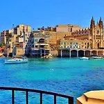 Apartamento Luxury With Pool And Terrace, Location Sliema