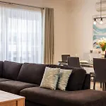 Luxury With Pool And Terrace, Location Sliema
