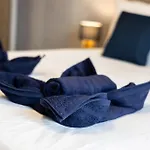 Luxury With Pool And Terrace, Location Apartamento