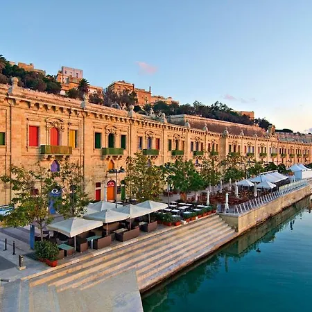 Luxury With Pool And Terrace, Location Appartement
