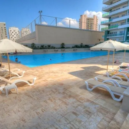 Apartment Luxury With Pool And Terrace, Location