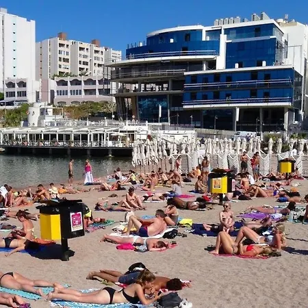 Luxury With Pool And Terrace, Location 아파트 슬리에마