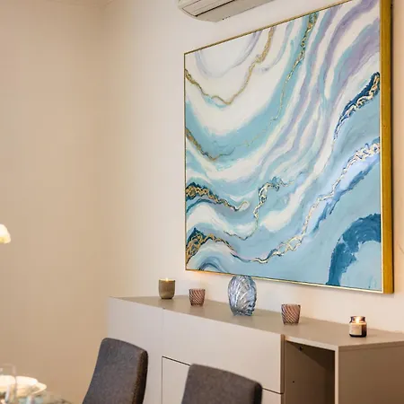 Luxury With Pool And Terrace, Location Apartment Sliema
