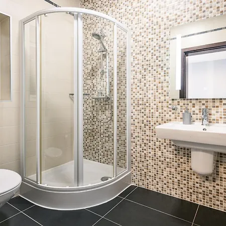 Luxury With Pool And Terrace, Location Sliema