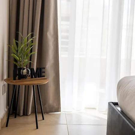 Luxury With Pool And Terrace, Location Sliema