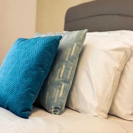 Luxury With Pool And Terrace, Location Apartmán