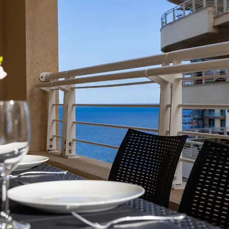 Luxury With Pool And Terrace, Location Sliema