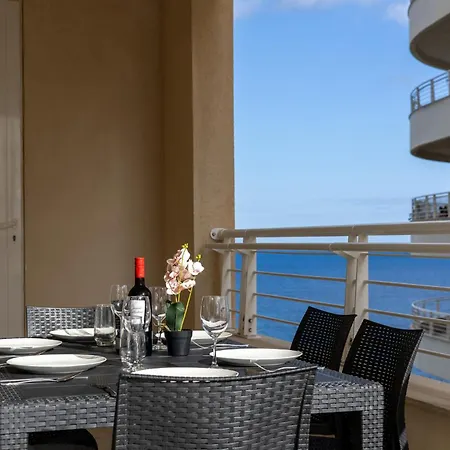 Apartmán Luxury With Pool And Terrace, Location Sliema