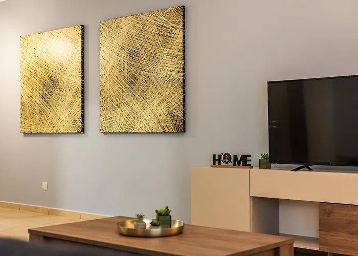 Luxury With Pool And Terrace, Location Apartamento *