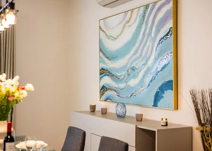 Luxury With Pool And Terrace, Location Apartamento Sliema