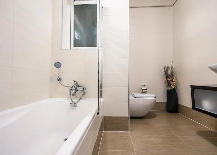 Luxury With Pool And Terrace, Location Apartamento Sliema