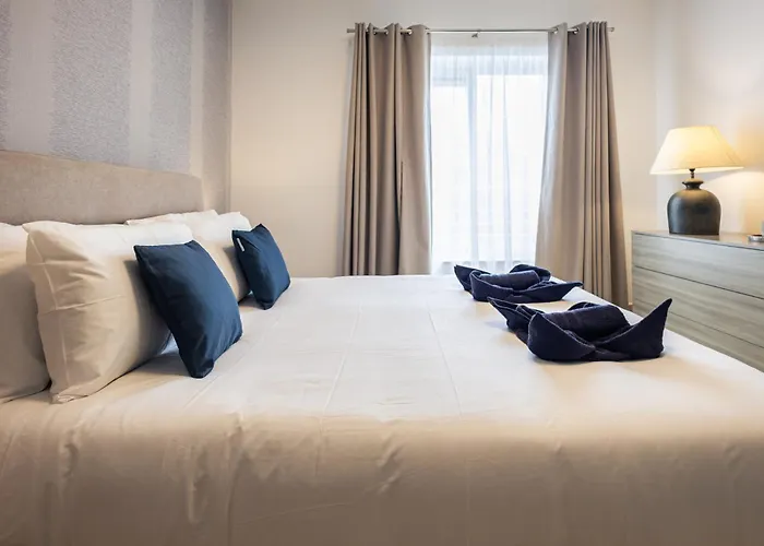 Apartamento Luxury With Pool And Terrace, Location *