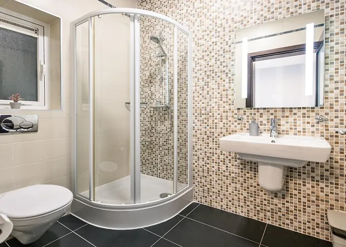 Luxury With Pool And Terrace, Location Sliema