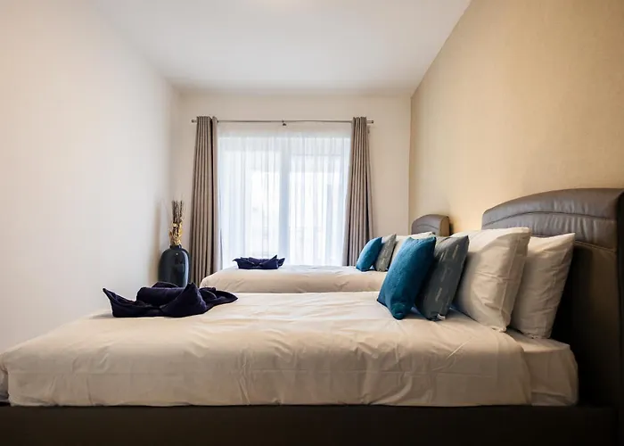 Luxury With Pool And Terrace, Location Apartamento Sliema